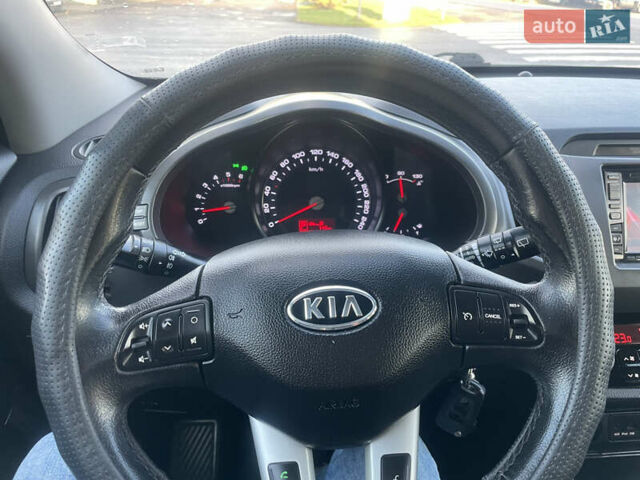 Черный Киа Sportage, объемом двигателя 2 л и пробегом 244 тыс. км за 13900 $, фото 18 на Automoto.ua