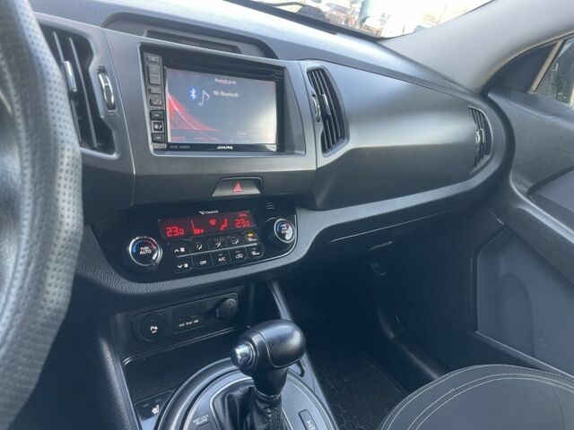 Черный Киа Sportage, объемом двигателя 2 л и пробегом 244 тыс. км за 14200 $, фото 15 на Automoto.ua