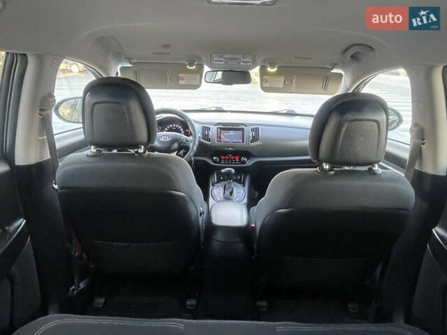 Черный Киа Sportage, объемом двигателя 2 л и пробегом 244 тыс. км за 13900 $, фото 9 на Automoto.ua
