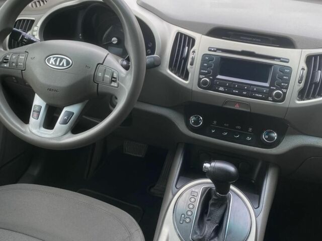 Чорний Кіа Sportage, об'ємом двигуна 2.4 л та пробігом 165 тис. км за 10000 $, фото 3 на Automoto.ua