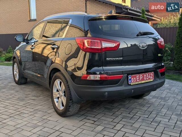 Черный Киа Sportage, объемом двигателя 1.7 л и пробегом 150 тыс. км за 12500 $, фото 3 на Automoto.ua