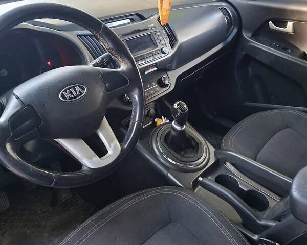 Черный Киа Sportage, объемом двигателя 1.69 л и пробегом 245 тыс. км за 10700 $, фото 5 на Automoto.ua