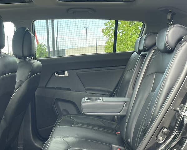 Черный Киа Sportage, объемом двигателя 1.7 л и пробегом 235 тыс. км за 12299 $, фото 16 на Automoto.ua