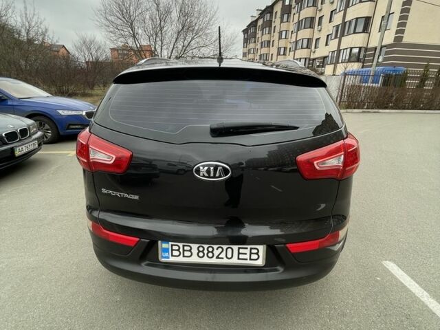 Чорний Кіа Sportage, об'ємом двигуна 2 л та пробігом 105 тис. км за 12200 $, фото 4 на Automoto.ua