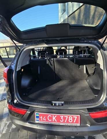 Черный Киа Sportage, объемом двигателя 2 л и пробегом 244 тыс. км за 13200 $, фото 3 на Automoto.ua