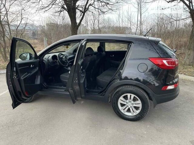 Черный Киа Sportage, объемом двигателя 2 л и пробегом 122 тыс. км за 13600 $, фото 4 на Automoto.ua