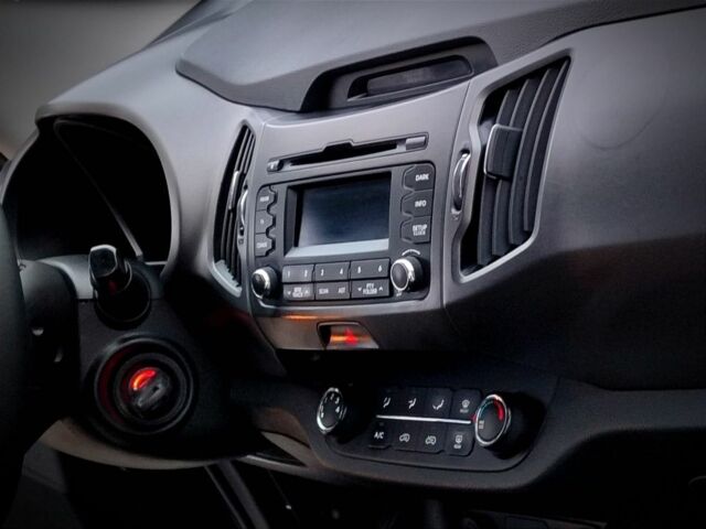 Черный Киа Sportage, объемом двигателя 2 л и пробегом 135 тыс. км за 10200 $, фото 14 на Automoto.ua