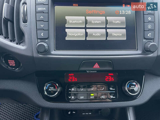 Черный Киа Sportage, объемом двигателя 1.99 л и пробегом 329 тыс. км за 13300 $, фото 35 на Automoto.ua