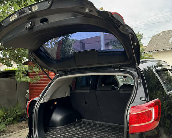 Чорний Кіа Sportage, об'ємом двигуна 1.7 л та пробігом 219 тис. км за 11200 $, фото 8 на Automoto.ua