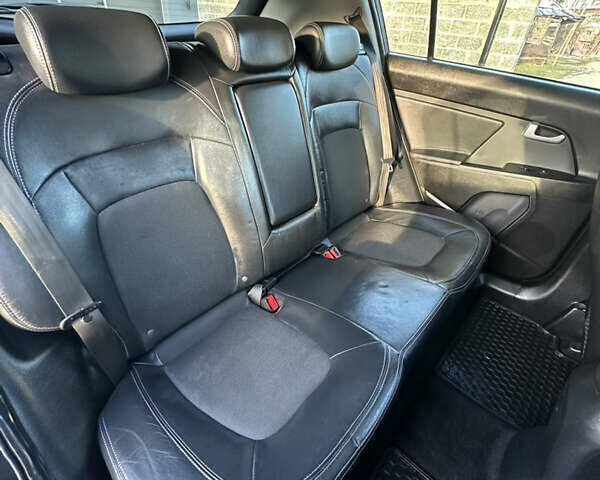 Черный Киа Sportage, объемом двигателя 1.7 л и пробегом 206 тыс. км за 12100 $, фото 29 на Automoto.ua