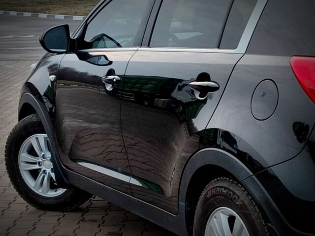 Черный Киа Sportage, объемом двигателя 2 л и пробегом 135 тыс. км за 10200 $, фото 4 на Automoto.ua