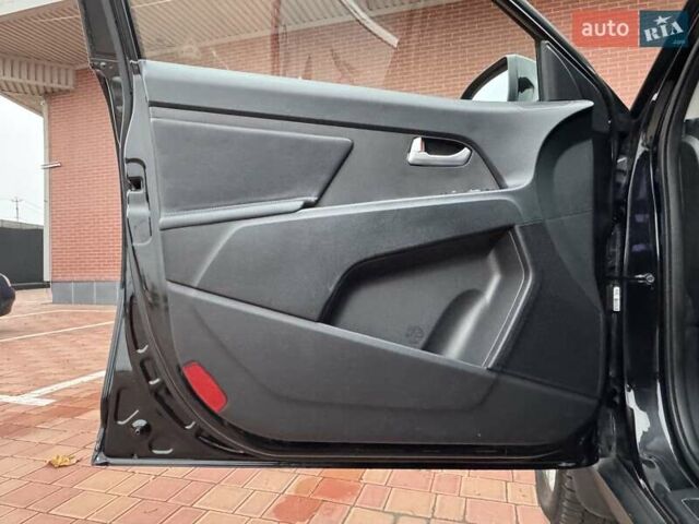 Черный Киа Sportage, объемом двигателя 2 л и пробегом 180 тыс. км за 13300 $, фото 42 на Automoto.ua