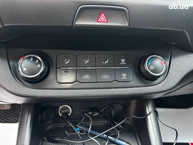 Черный Киа Sportage, объемом двигателя 1.7 л и пробегом 165 тыс. км за 13490 $, фото 21 на Automoto.ua