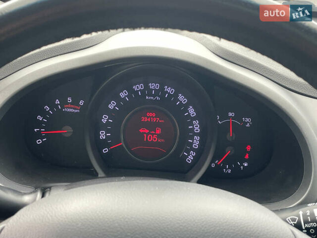 Черный Киа Sportage, объемом двигателя 1.7 л и пробегом 235 тыс. км за 12299 $, фото 13 на Automoto.ua