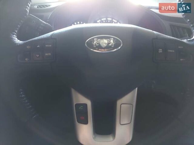 Чорний Кіа Sportage, об'ємом двигуна 1.99 л та пробігом 40 тис. км за 16500 $, фото 7 на Automoto.ua