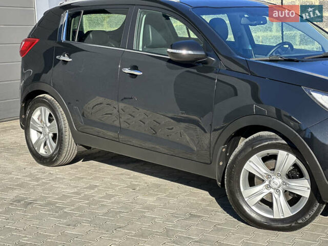 Черный Киа Sportage, объемом двигателя 1.7 л и пробегом 206 тыс. км за 12100 $, фото 6 на Automoto.ua