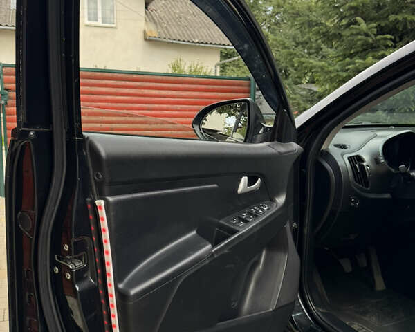 Чорний Кіа Sportage, об'ємом двигуна 1.7 л та пробігом 219 тис. км за 11200 $, фото 13 на Automoto.ua