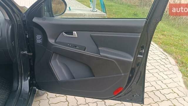 Черный Киа Sportage, объемом двигателя 1.7 л и пробегом 167 тыс. км за 12700 $, фото 16 на Automoto.ua