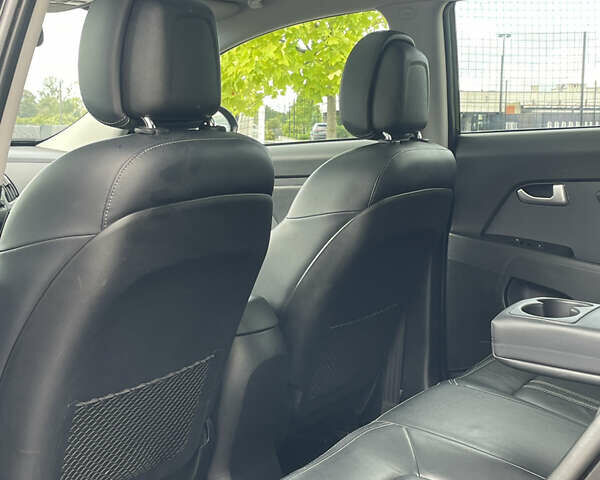 Черный Киа Sportage, объемом двигателя 1.7 л и пробегом 235 тыс. км за 12299 $, фото 17 на Automoto.ua