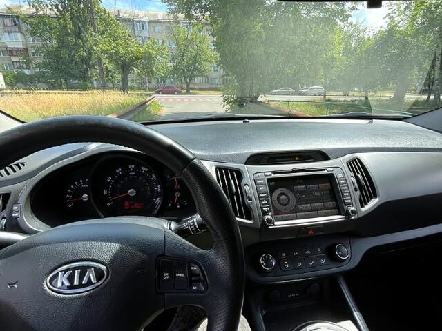Чорний Кіа Sportage, об'ємом двигуна 2.4 л та пробігом 180 тис. км за 12000 $, фото 6 на Automoto.ua