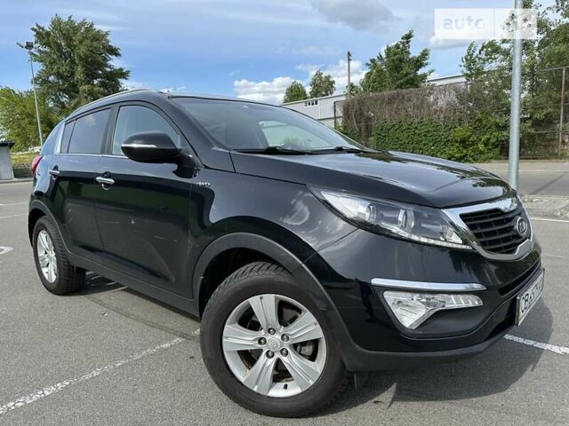 Чорний Кіа Sportage, об'ємом двигуна 2 л та пробігом 341 тис. км за 10600 $, фото 1 на Automoto.ua