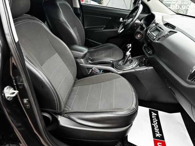 Черный Киа Sportage, объемом двигателя 1.7 л и пробегом 165 тыс. км за 13490 $, фото 16 на Automoto.ua