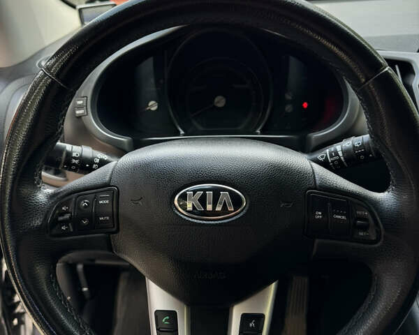 Чорний Кіа Sportage, об'ємом двигуна 1.7 л та пробігом 219 тис. км за 11200 $, фото 17 на Automoto.ua