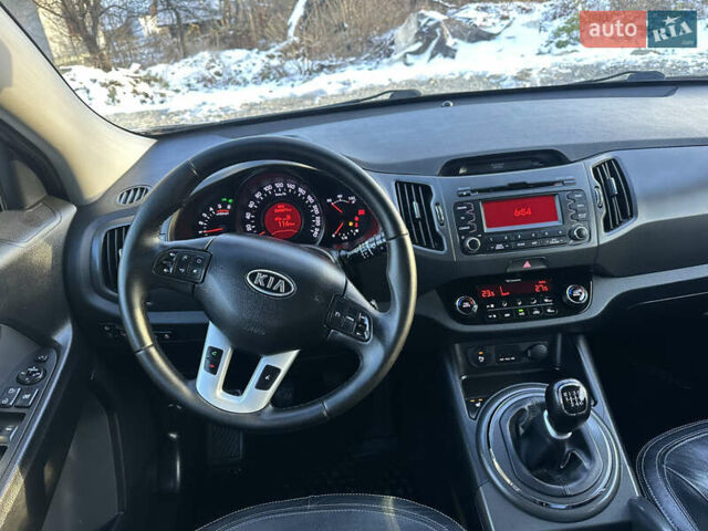 Черный Киа Sportage, объемом двигателя 1.7 л и пробегом 206 тыс. км за 12100 $, фото 56 на Automoto.ua