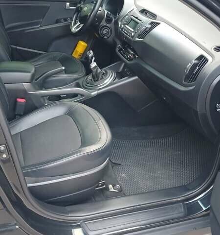 Чорний Кіа Sportage, об'ємом двигуна 1.69 л та пробігом 233 тис. км за 12400 $, фото 13 на Automoto.ua