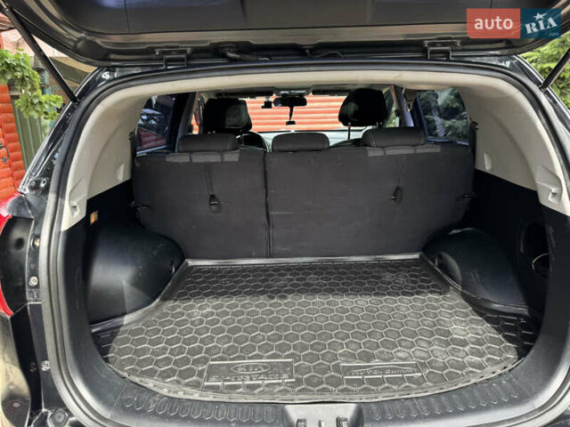 Чорний Кіа Sportage, об'ємом двигуна 1.7 л та пробігом 219 тис. км за 11200 $, фото 9 на Automoto.ua