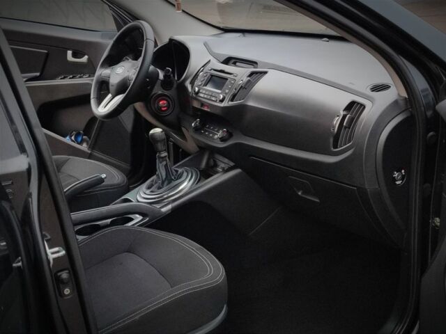 Черный Киа Sportage, объемом двигателя 2 л и пробегом 135 тыс. км за 10200 $, фото 10 на Automoto.ua