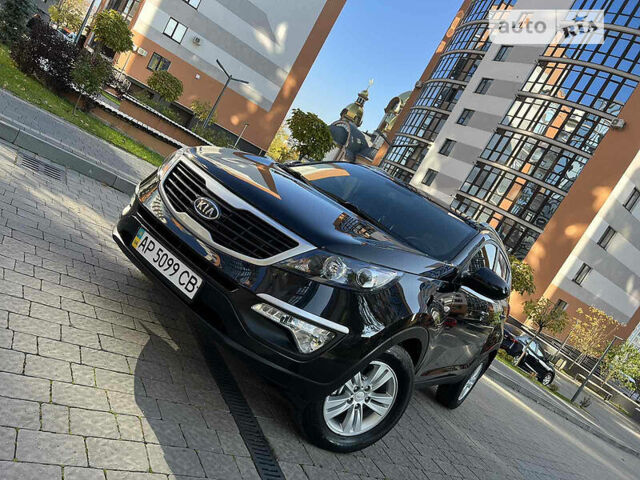 Чорний Кіа Sportage, об'ємом двигуна 2 л та пробігом 135 тис. км за 12450 $, фото 7 на Automoto.ua