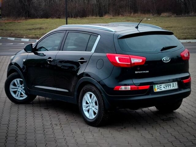 Черный Киа Sportage, объемом двигателя 2 л и пробегом 135 тыс. км за 10200 $, фото 2 на Automoto.ua