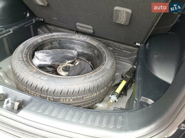 Черный Киа Sportage, объемом двигателя 2 л и пробегом 209 тыс. км за 14599 $, фото 12 на Automoto.ua