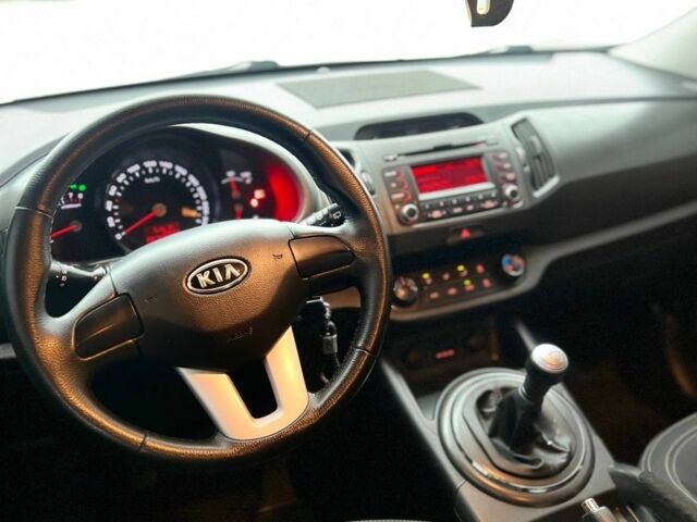 Черный Киа Sportage, объемом двигателя 0 л и пробегом 108 тыс. км за 10300 $, фото 6 на Automoto.ua