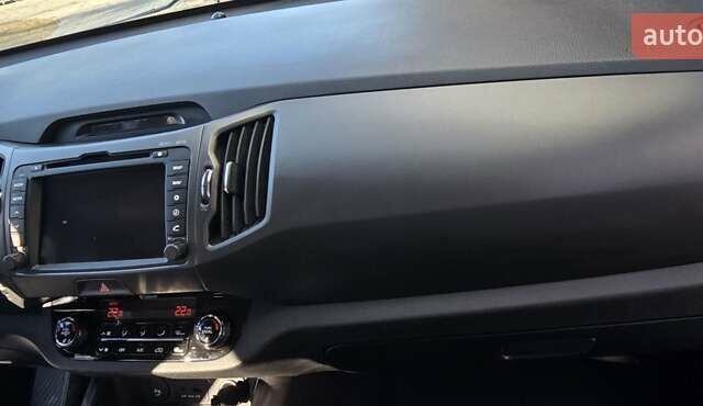 Черный Киа Sportage, объемом двигателя 2 л и пробегом 244 тыс. км за 13200 $, фото 13 на Automoto.ua