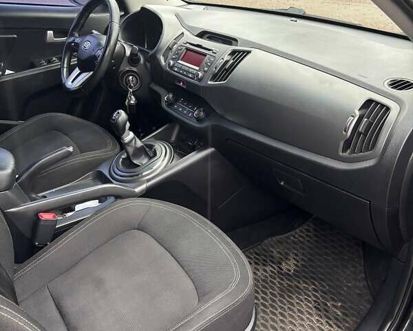 Чорний Кіа Sportage, об'ємом двигуна 1.69 л та пробігом 144 тис. км за 11200 $, фото 12 на Automoto.ua