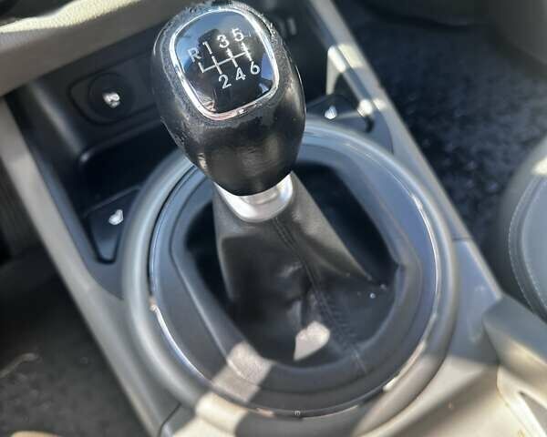 Черный Киа Sportage, объемом двигателя 1.7 л и пробегом 214 тыс. км за 12000 $, фото 12 на Automoto.ua