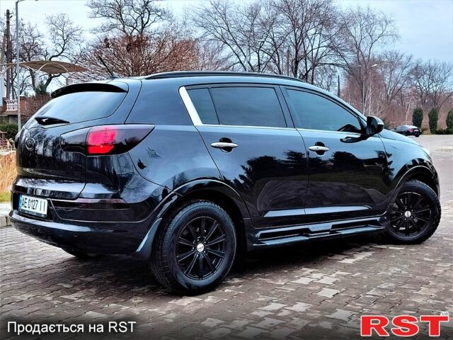 Черный Киа Sportage, объемом двигателя 2 л и пробегом 215 тыс. км за 13999 $, фото 1 на Automoto.ua