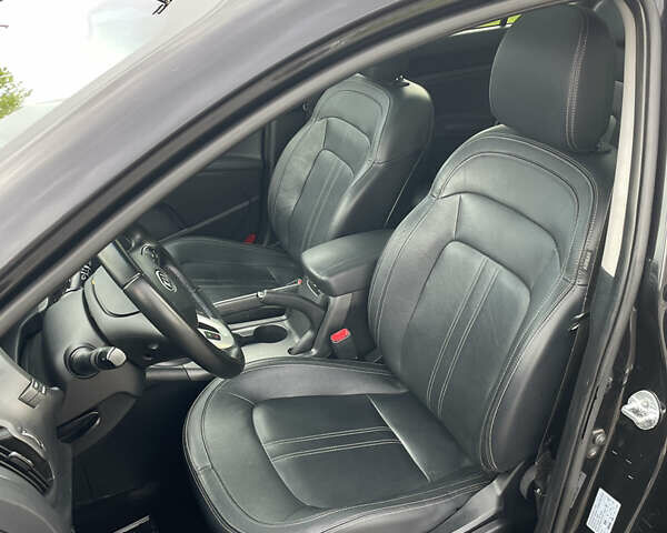 Черный Киа Sportage, объемом двигателя 1.7 л и пробегом 235 тыс. км за 12299 $, фото 7 на Automoto.ua