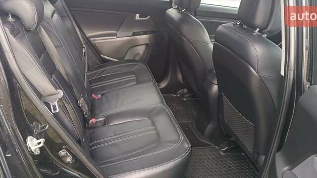 Черный Киа Sportage, объемом двигателя 1.7 л и пробегом 167 тыс. км за 12800 $, фото 15 на Automoto.ua
