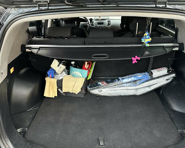 Чорний Кіа Sportage, об'ємом двигуна 0 л та пробігом 200 тис. км за 11650 $, фото 9 на Automoto.ua