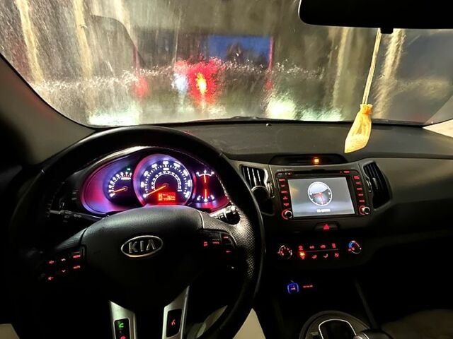 Чорний Кіа Sportage, об'ємом двигуна 2.4 л та пробігом 180 тис. км за 12000 $, фото 5 на Automoto.ua