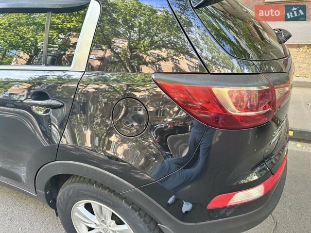 Чорний Кіа Sportage, об'ємом двигуна 2 л та пробігом 107 тис. км за 14200 $, фото 5 на Automoto.ua