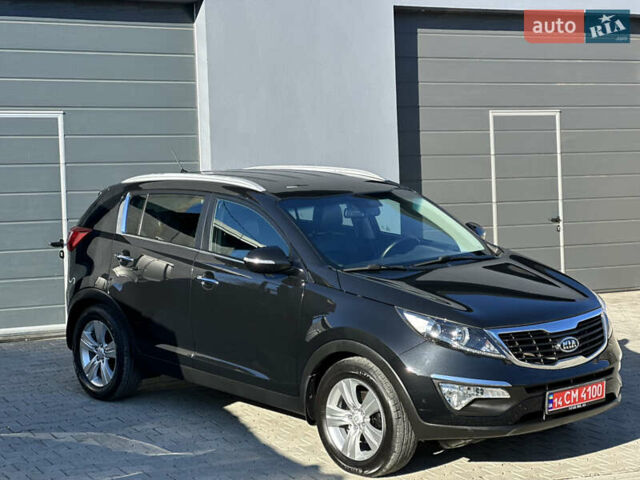 Черный Киа Sportage, объемом двигателя 1.7 л и пробегом 206 тыс. км за 12100 $, фото 1 на Automoto.ua