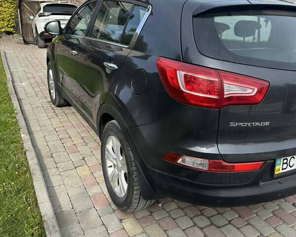 Чорний Кіа Sportage, об'ємом двигуна 1.98 л та пробігом 228 тис. км за 11800 $, фото 4 на Automoto.ua