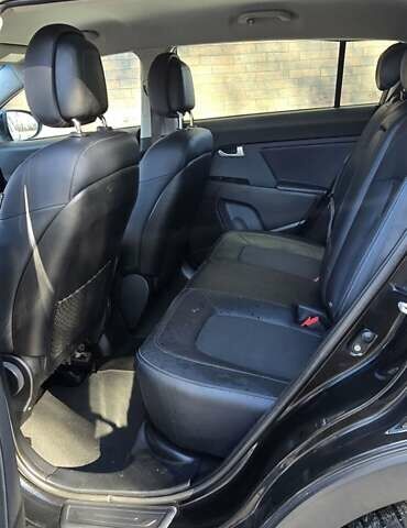 Черный Киа Sportage, объемом двигателя 2 л и пробегом 244 тыс. км за 13200 $, фото 17 на Automoto.ua