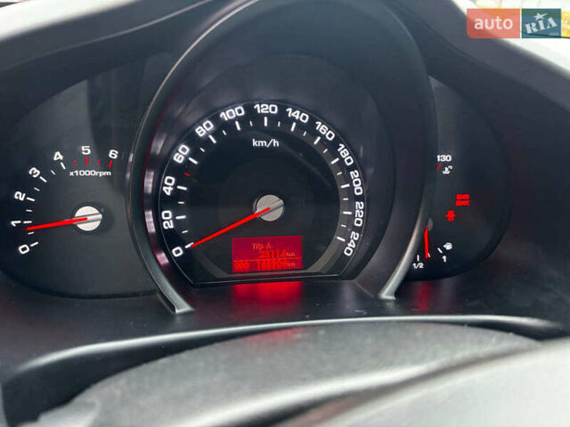 Черный Киа Sportage, объемом двигателя 1.7 л и пробегом 165 тыс. км за 13490 $, фото 23 на Automoto.ua