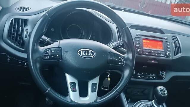 Черный Киа Sportage, объемом двигателя 1.7 л и пробегом 167 тыс. км за 12700 $, фото 11 на Automoto.ua