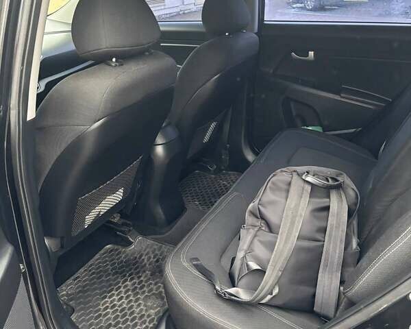 Чорний Кіа Sportage, об'ємом двигуна 1.69 л та пробігом 144 тис. км за 11200 $, фото 10 на Automoto.ua